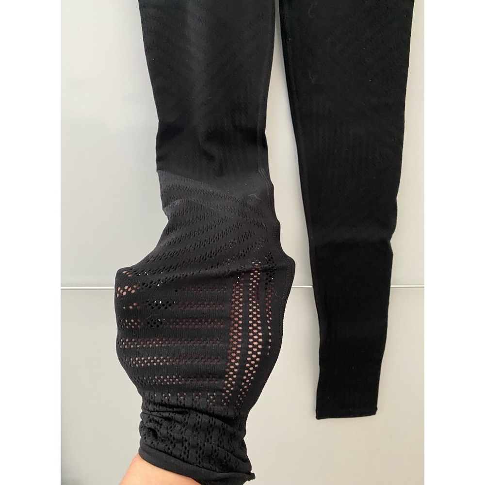 lululemon leggings w/ laser cuts !